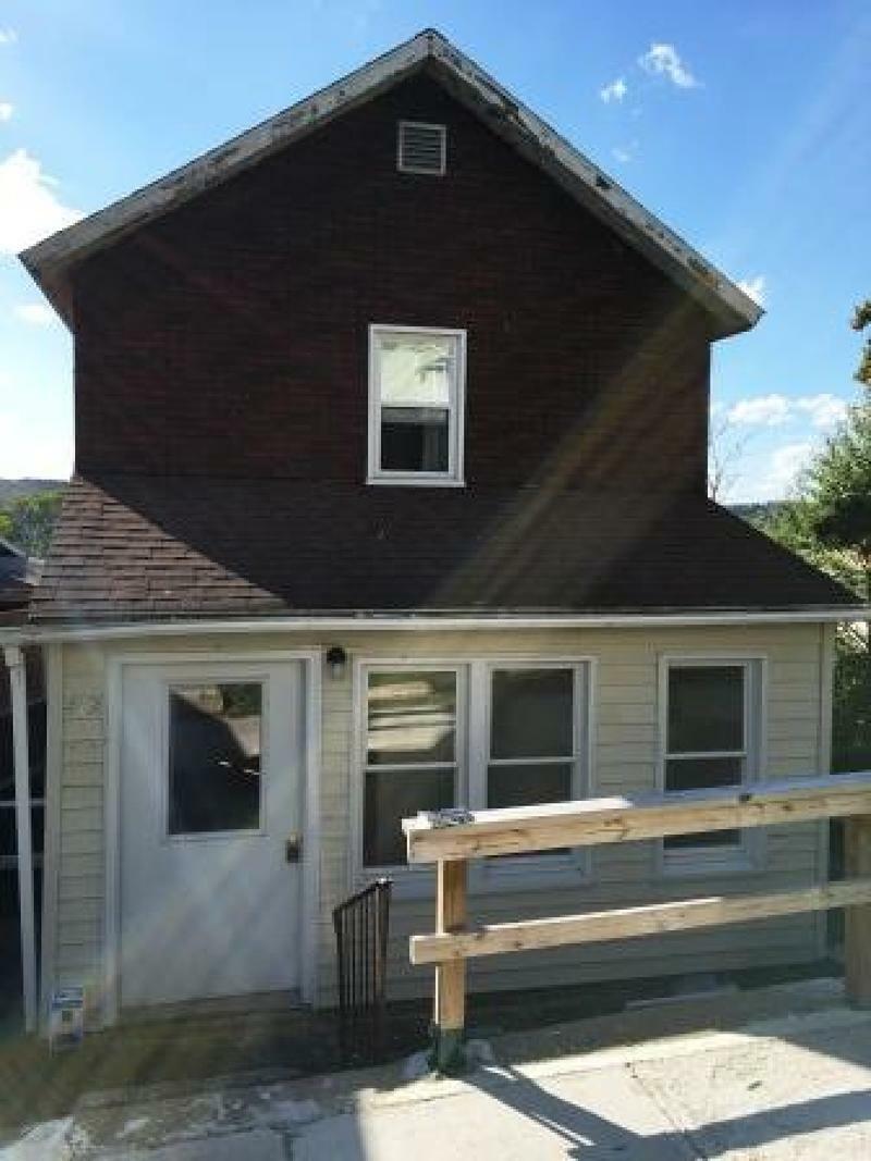 Property Photo:  418 2nd Ave  PA 15845 