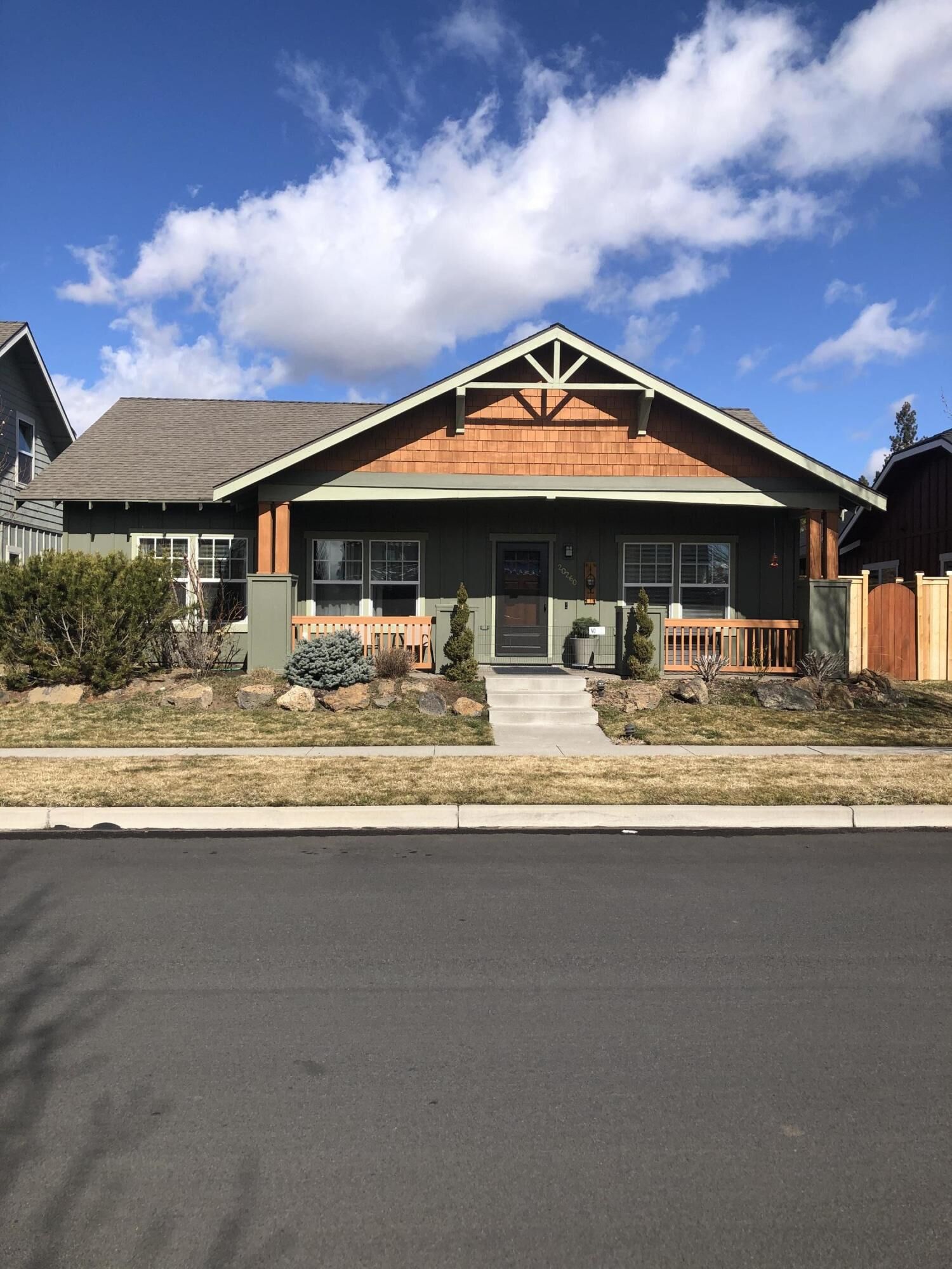 Property Photo: 20260 Halfway Road OR 97703