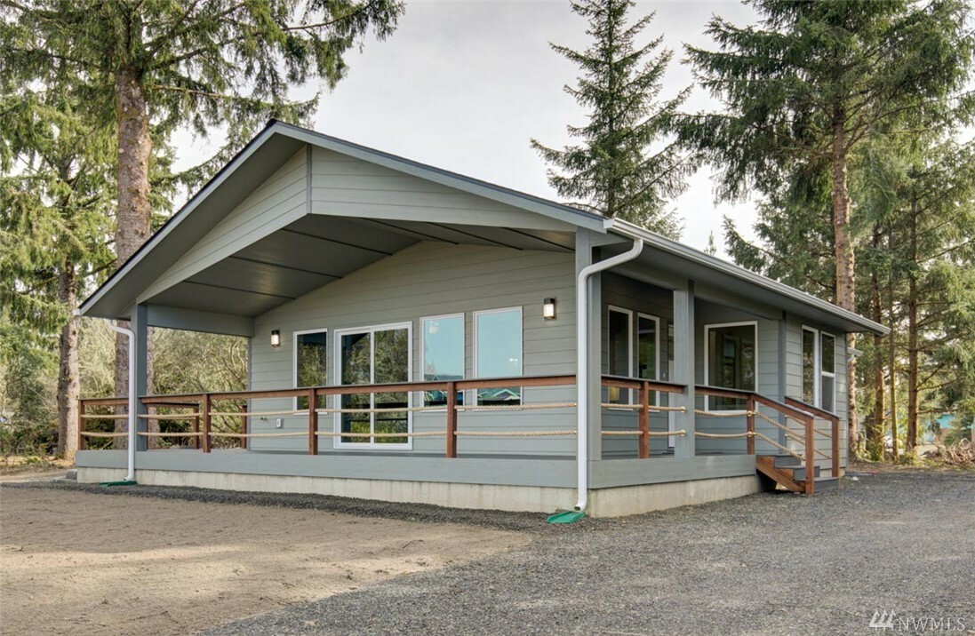 Property Photo:  157 S Razor Clam Dr SW  WA 98569 