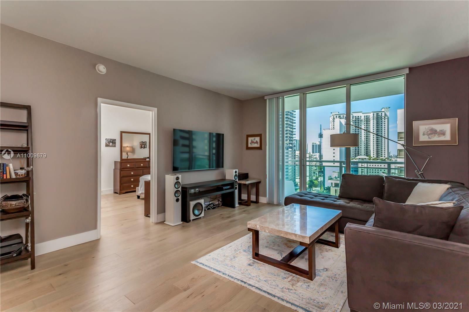 Property Photo:  951 Brickell Ave 1505  FL 33131 