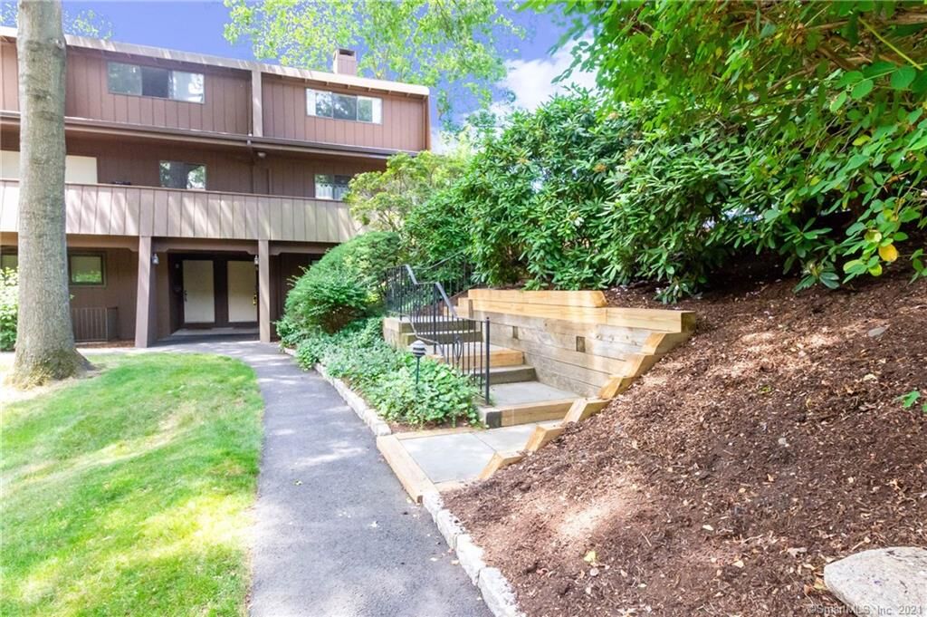 Property Photo: 187 Knapps Highway 187 CT 06825