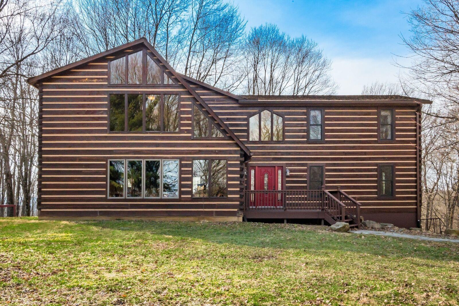 Property Photo: 1077 Franklin Avenue OH 43056