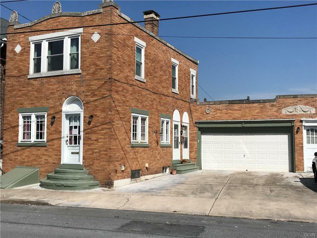 Property Photo:  1717 Newport Avenue  PA 18067 