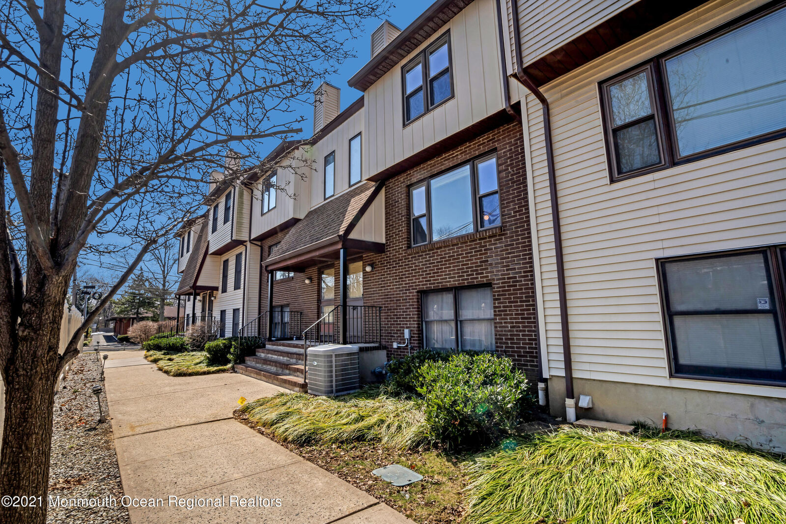 Property Photo:  20 Pinckney Road  NJ 07701 
