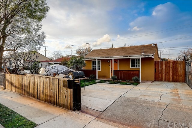 Property Photo: 1429 W 155th Street CA 90220