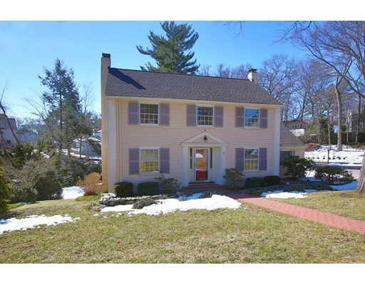Property Photo: 14 Lafayette Cir MA 02482
