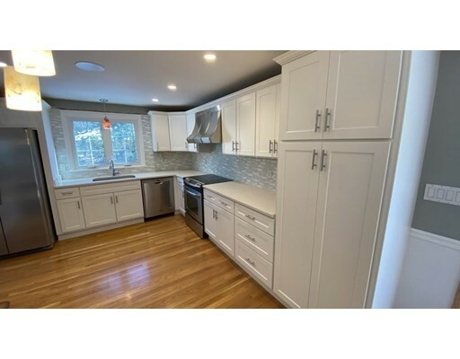 Property Photo:  106 Russell St  MA 01960 