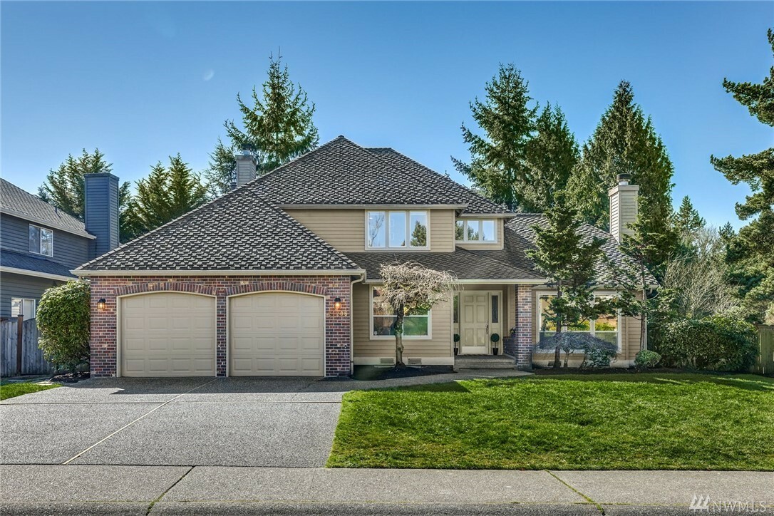 Property Photo:  21205 SE 35th Wy  WA 98075 