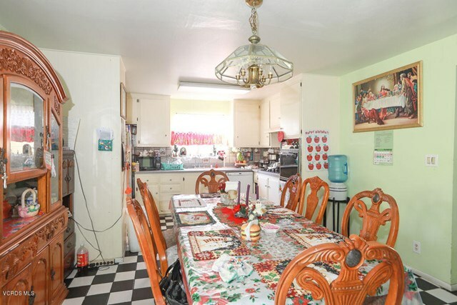 Property Photo:  1001 W Olive Street  CA 93033 