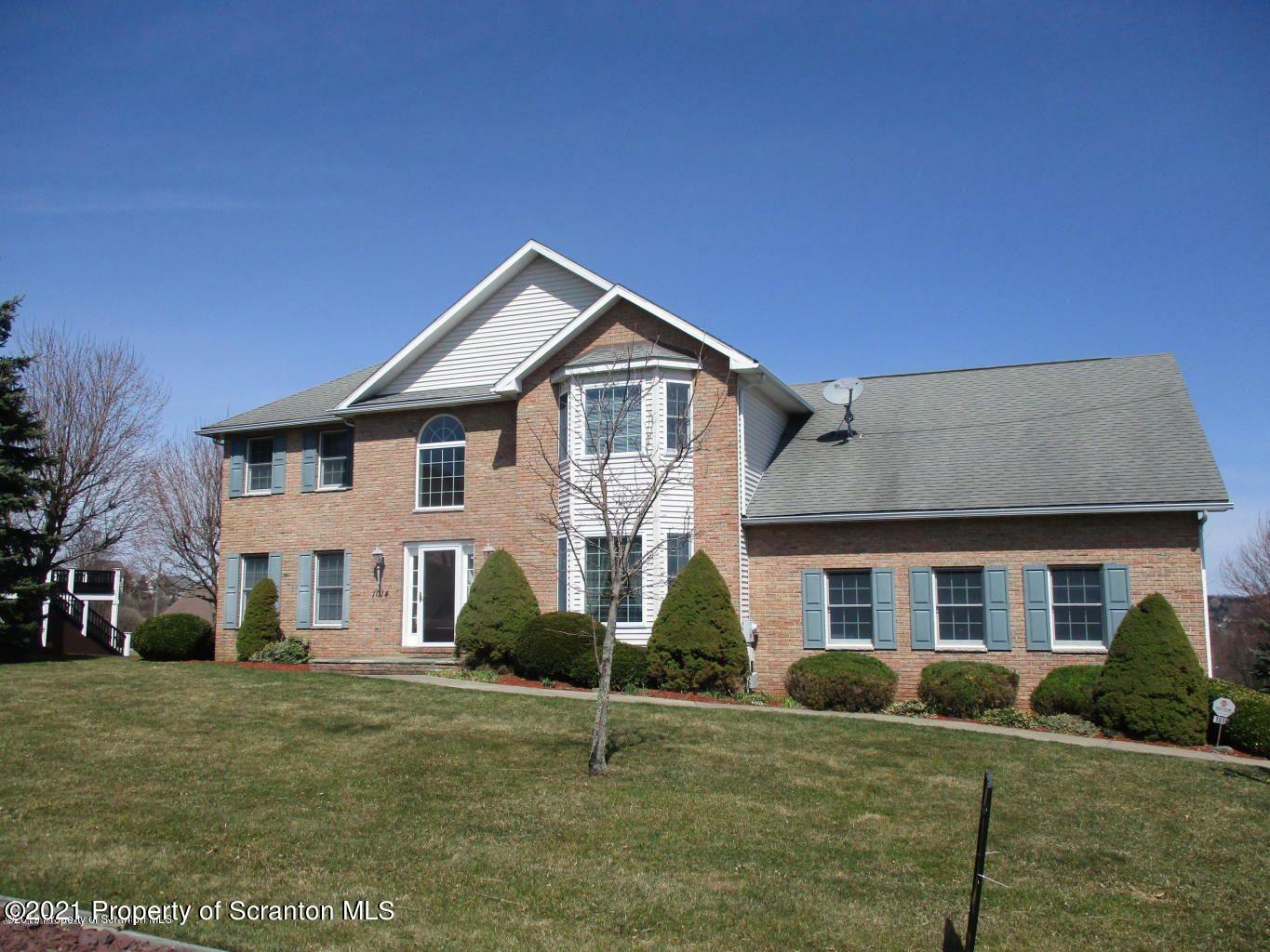 1014 Fairfield Circle  Clarks Summit PA 18411 photo