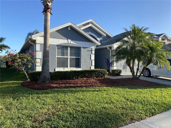 Property Photo:  13851 Mirror Lake Drive  FL 32828 