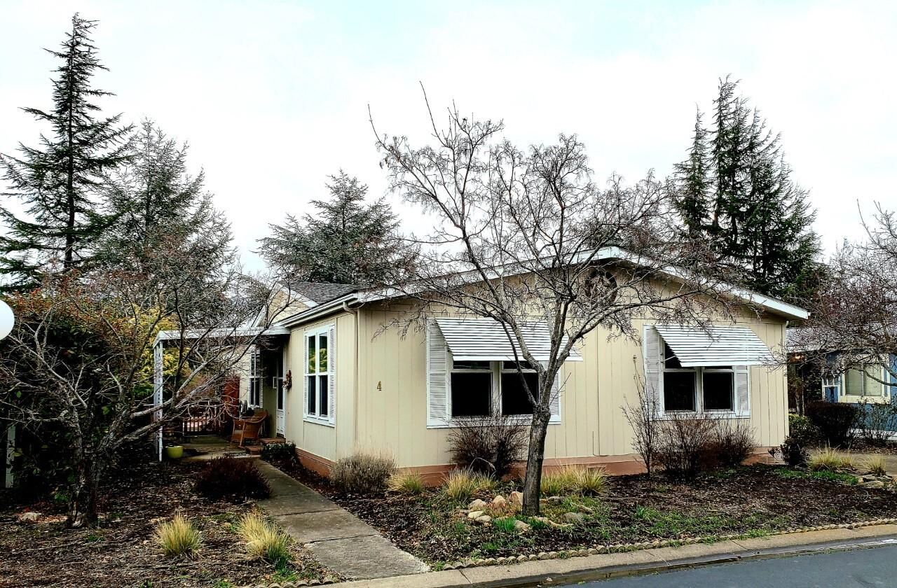 Property Photo: 215 Tolman Creek Road Spc 4 OR 97520