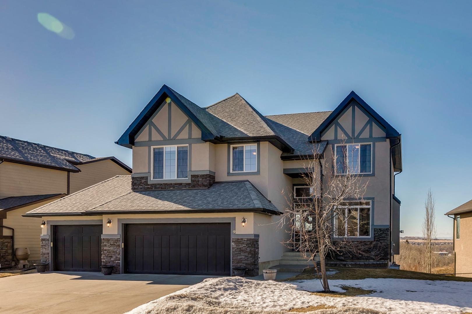 Property Photo: 9 Drake Landing Ridge AB T1S 0A2