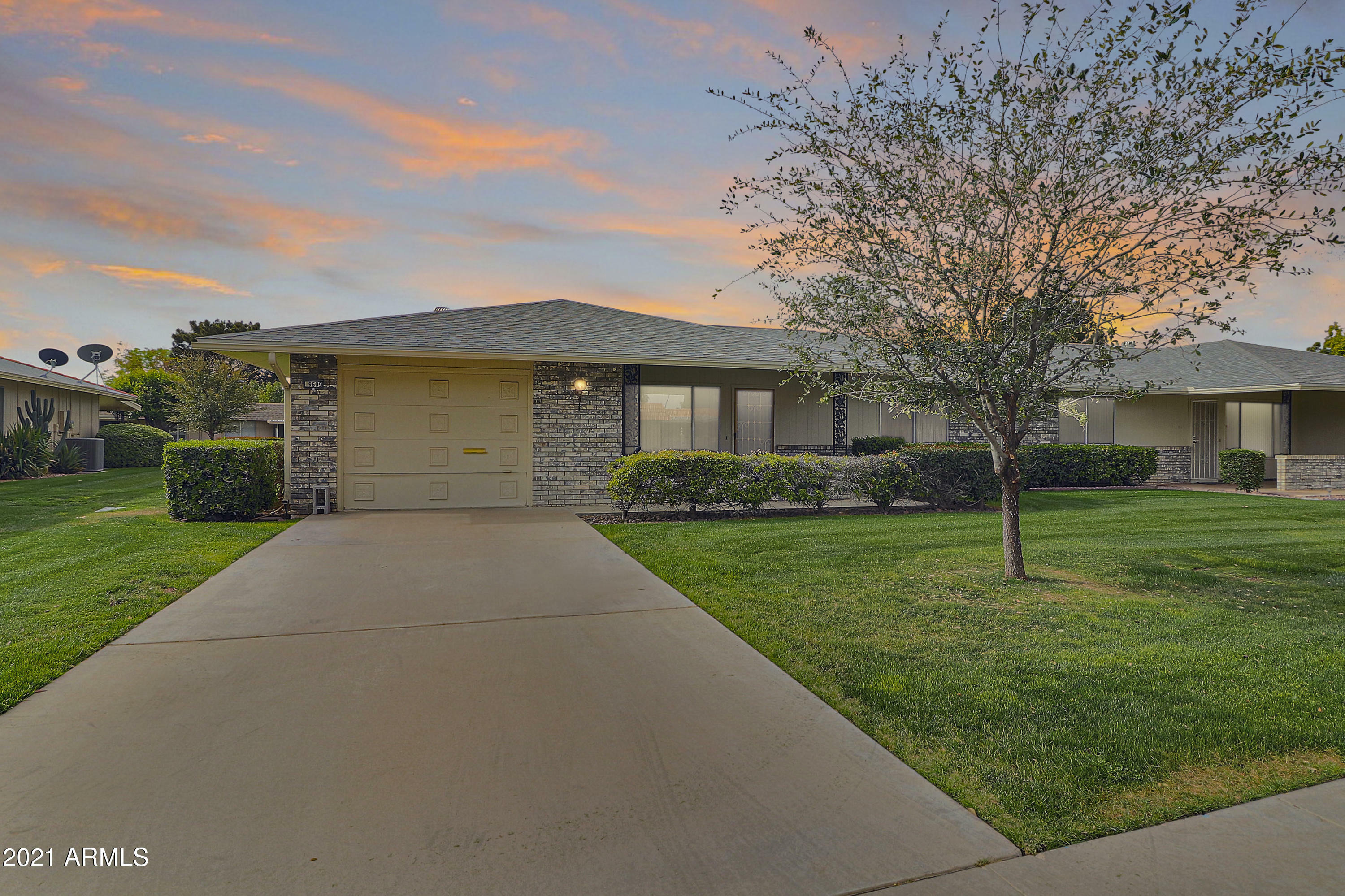 Property Photo:  9609 W Oak Ridge Drive  AZ 85351 