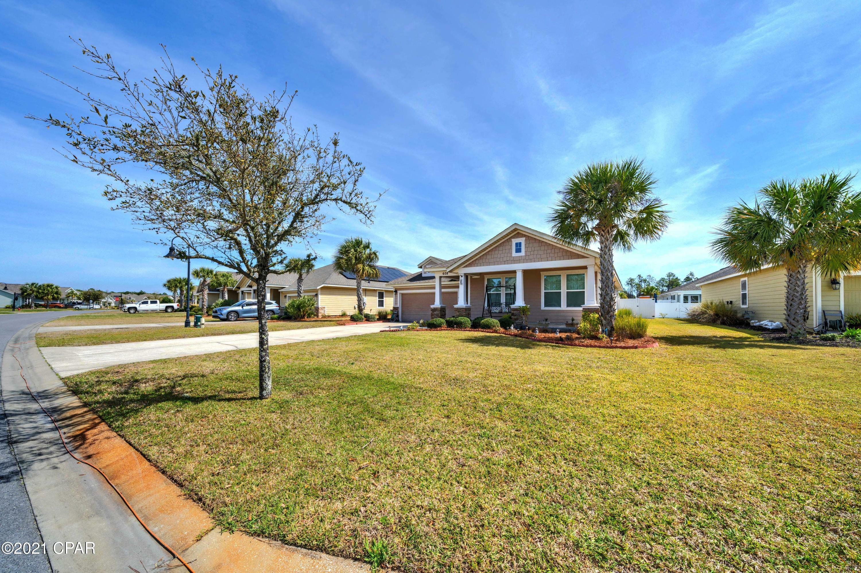 Property Photo: 608 Breakfast Point Boulevard FL 32407