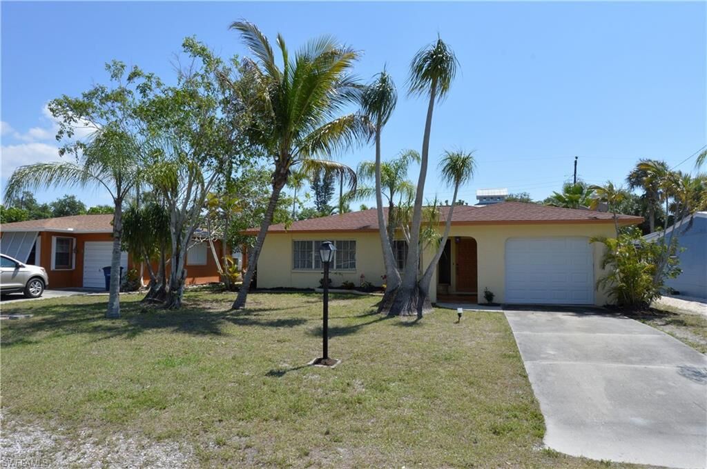 Property Photo:  184 Hibiscus Drive  FL 33931 