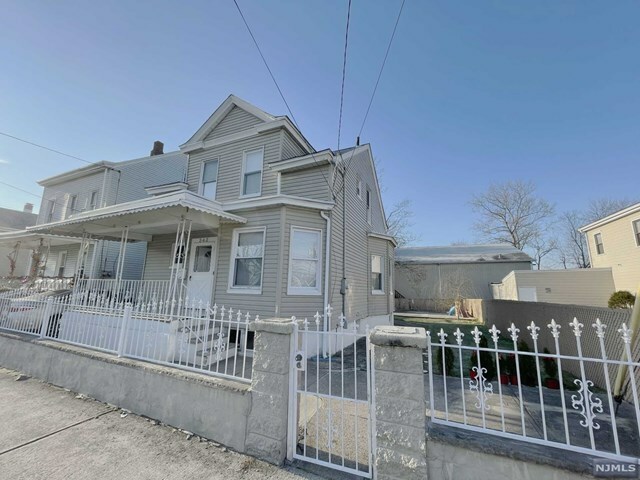 Property Photo:  343 West Clinton Street  NJ 07508 