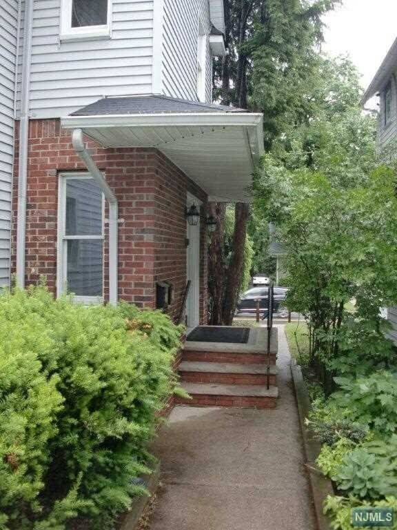 Property Photo:  408 South Maple Avenue 1  NJ 07452 