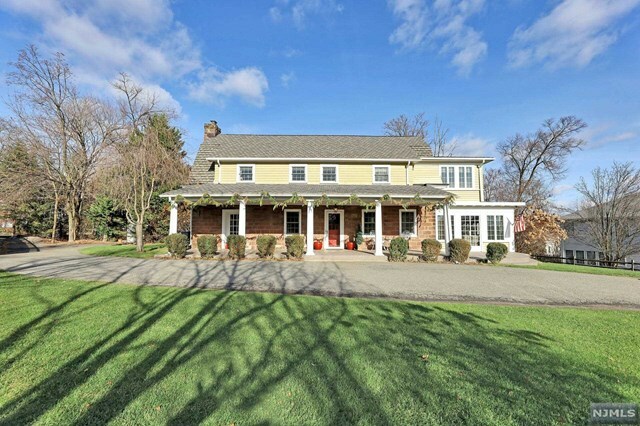 Property Photo: 6 Arigot Court NJ 07642