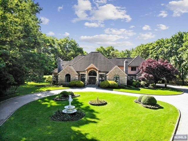 55 Sunset Court  Haworth NJ 07641 photo