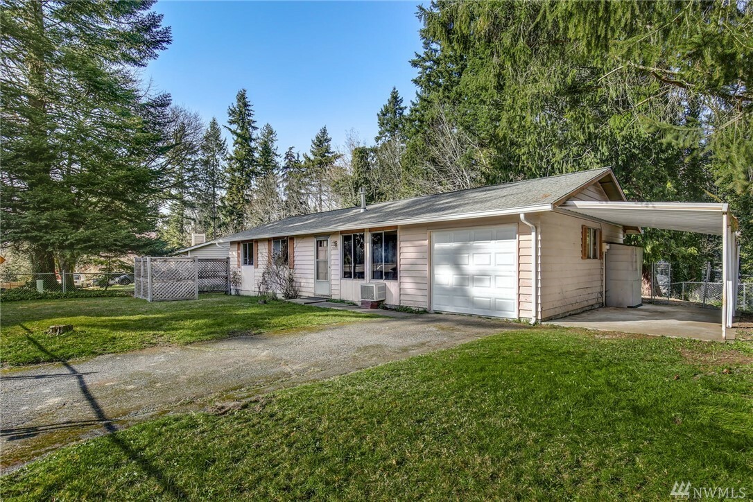 Property Photo:  20606 NE 76th Place  WA 98053 