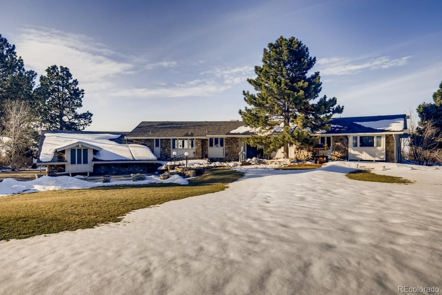 Property Photo: 2221 Stonehenge Circle CO 80026