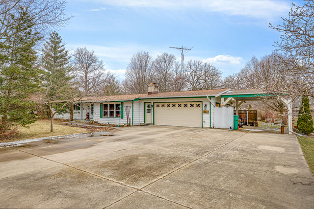 Property Photo: 12660 Northwood Drive IL 60135
