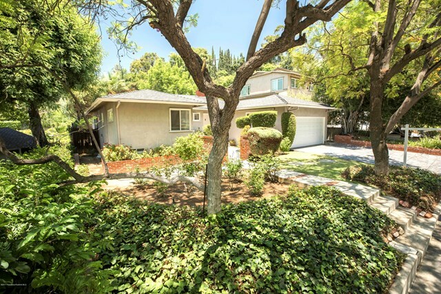Property Photo: 5107 Crown Avenue CA 91011