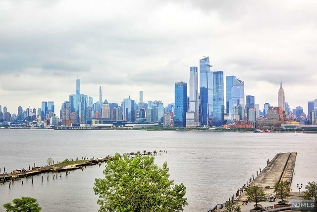 Property Photo: 1425 Hudson Street 6H NJ 07030