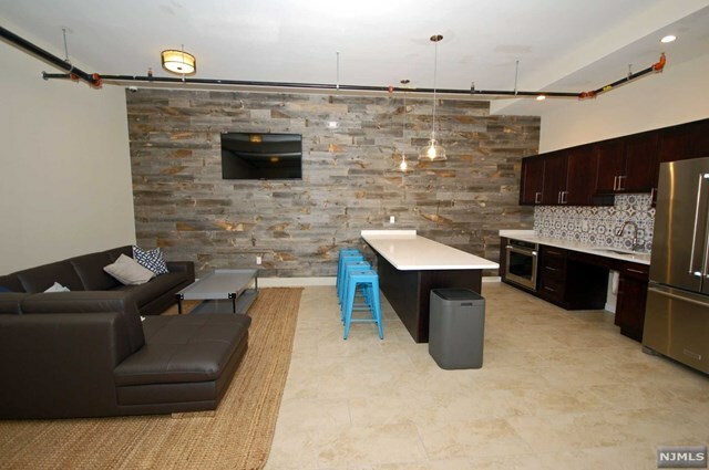 Property Photo:  44 Main Street 206  NJ 07424 