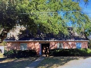 Property Photo: 1409 Sylvan Drive TX 76012