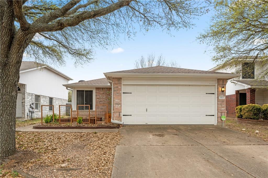 Property Photo: 1513 Canon Yeomans Trail TX 78748
