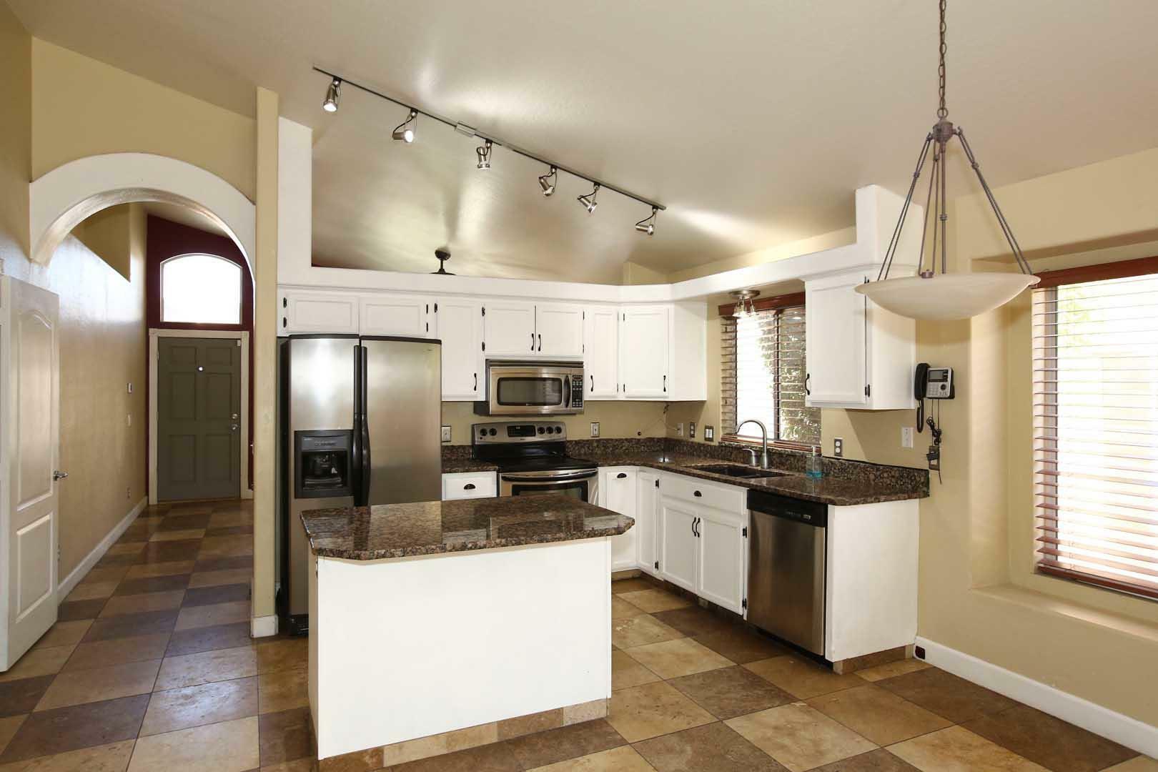 Property Photo: 319 W Aire Libre Avenue AZ 85023