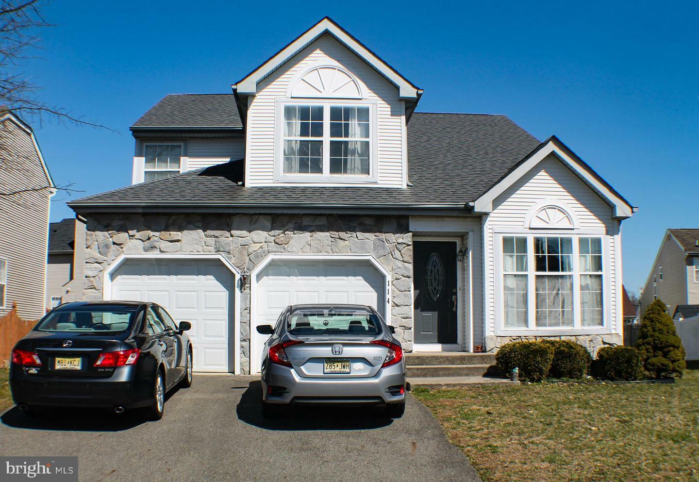 Property Photo:  114 Ridgewood Way  NJ 08016 