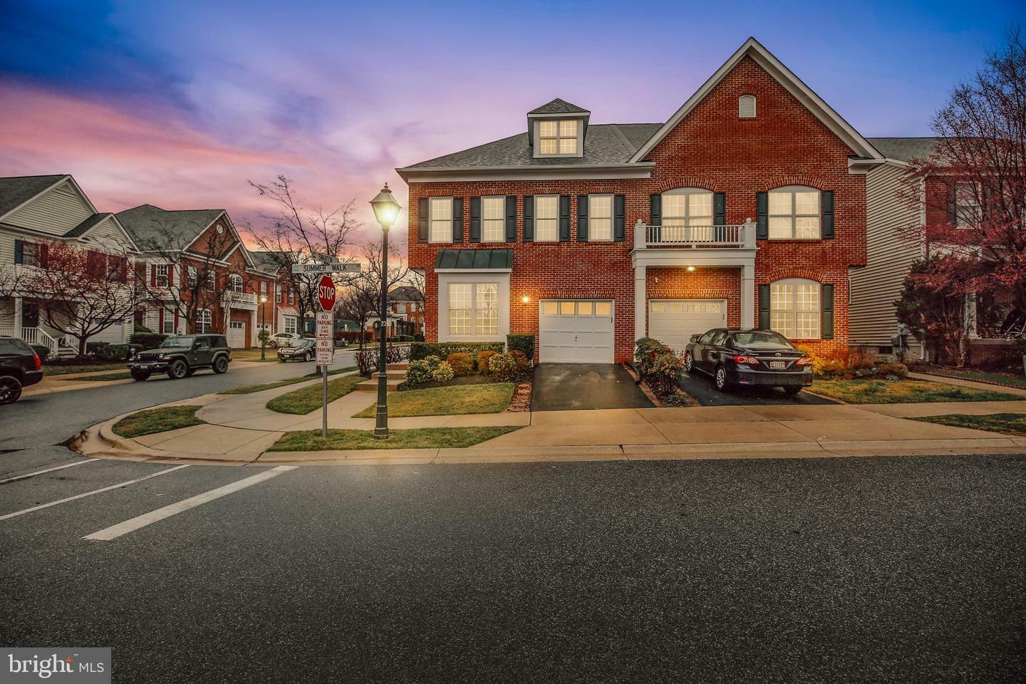 Property Photo:  842 Summer Walk Drive  MD 20878 