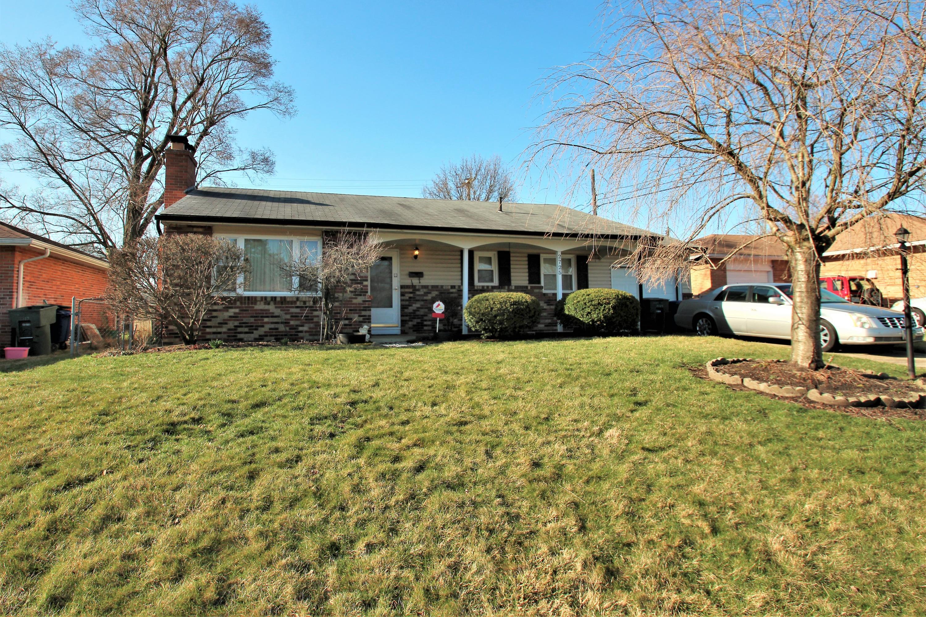 Property Photo: 2725 Schurtz Avenue OH 43204