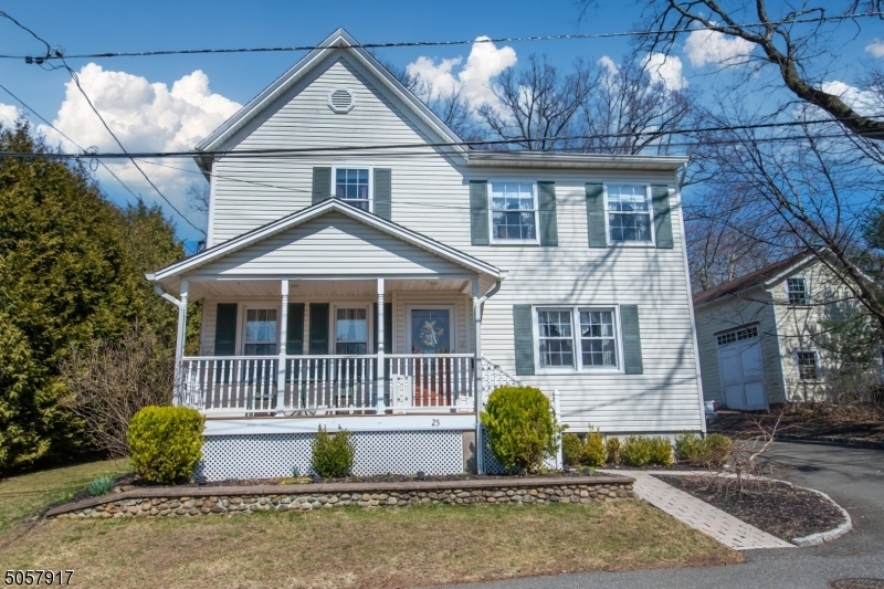 Property Photo:  25 Wostbrock Ln  NJ 07432 
