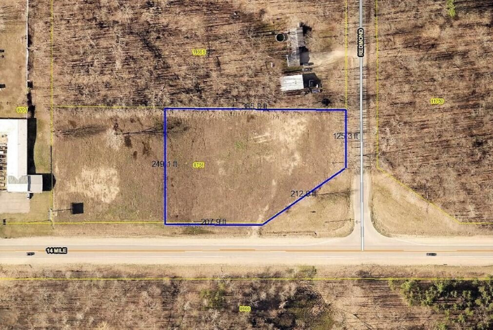 Property Photo: 8751 14 Mile Road NE MI 49319