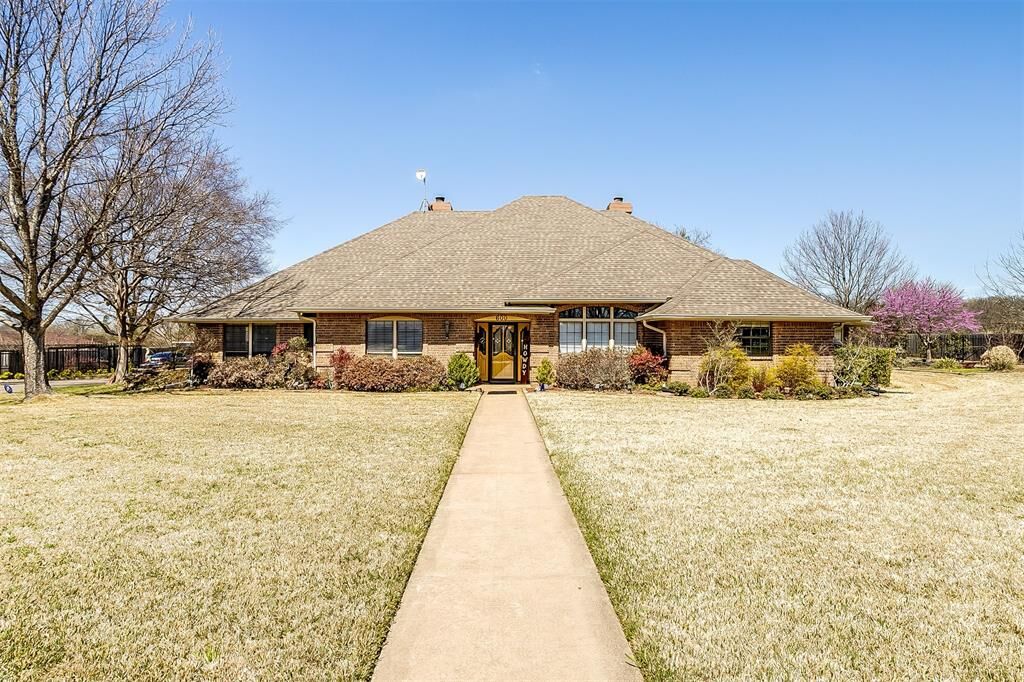 Property Photo:  600 W County Road 714  TX 76028 