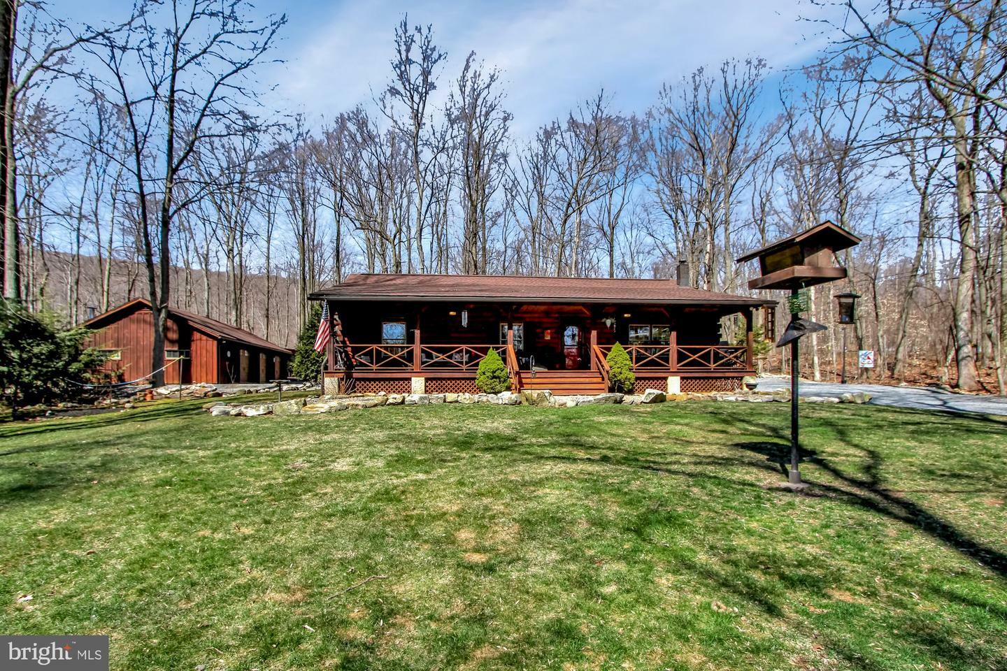 Property Photo:  2804 Mountain Road  PA 19526 