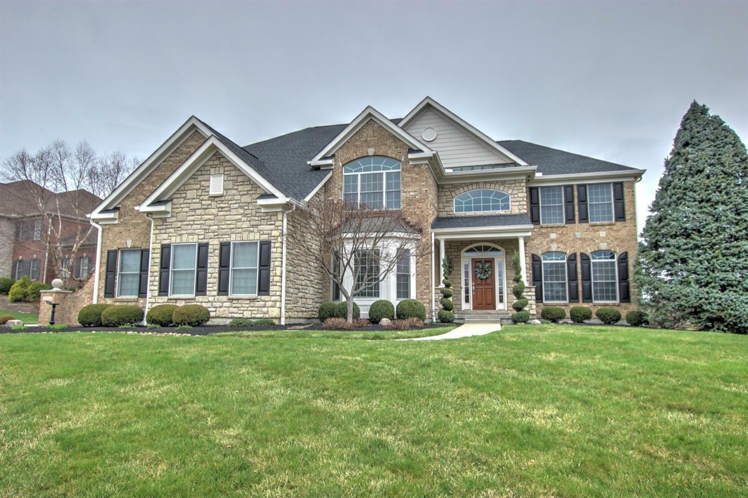 Property Photo: 4702 Homestrech Ln OH 45040