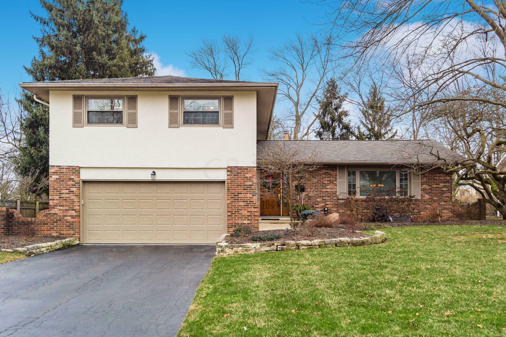 Property Photo:  1055 Woodmere Road  OH 43220 