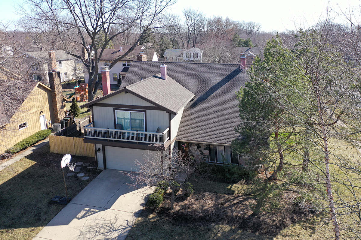 Property Photo:  851 Huntington Drive  IL 60014 