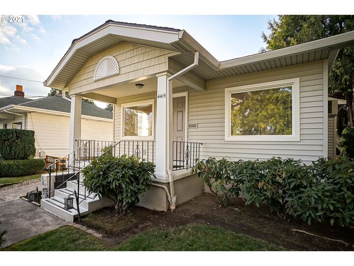 4415 SW Condor Ave  Portland OR 97239 photo