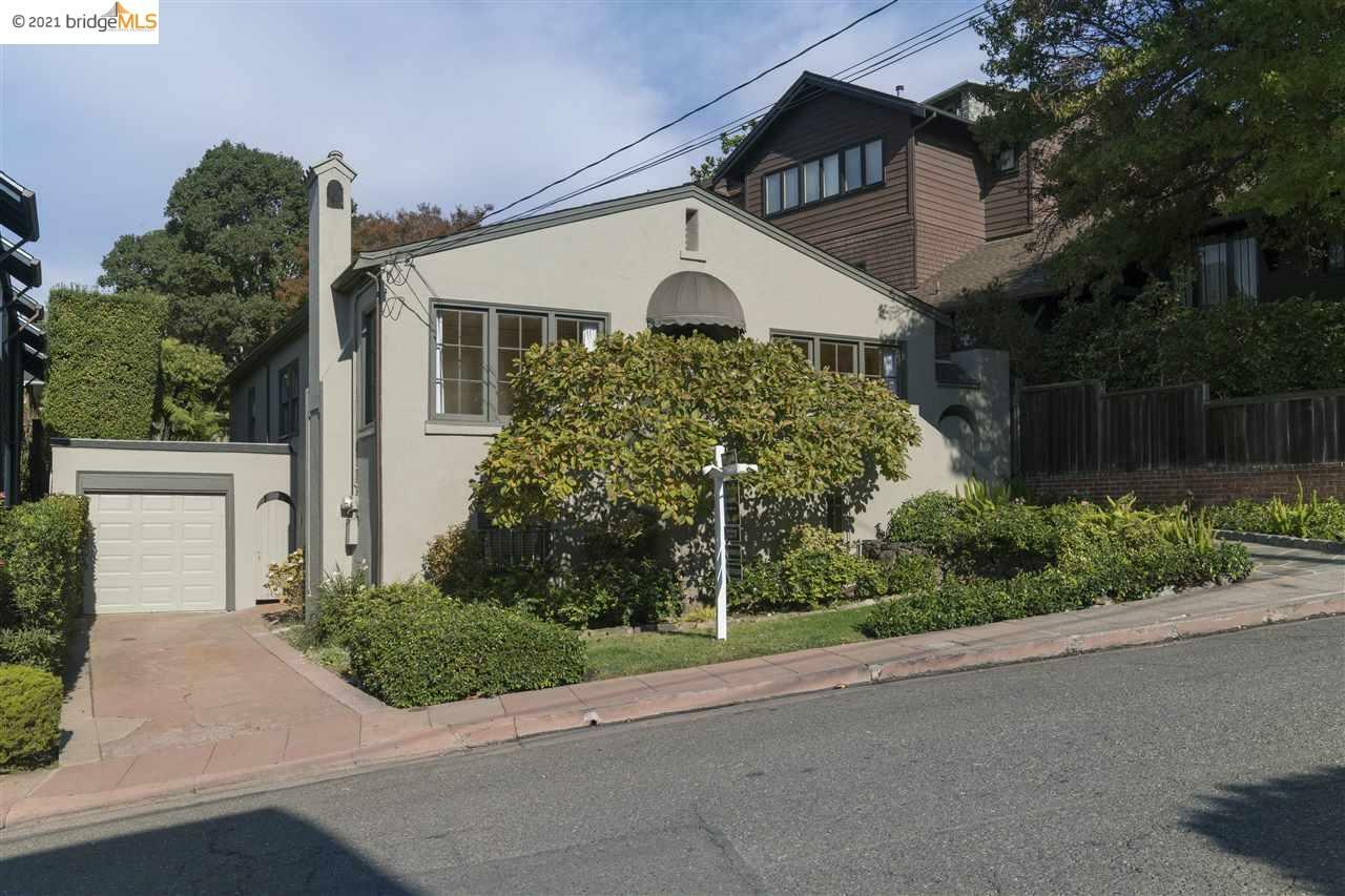 Property Photo:  29 Dormidera Ave  CA 94611 