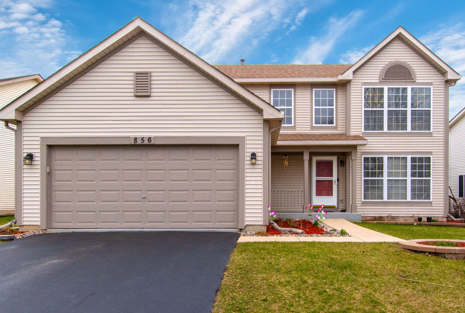 Property Photo:  856 Teasel Lane  IL 60504 