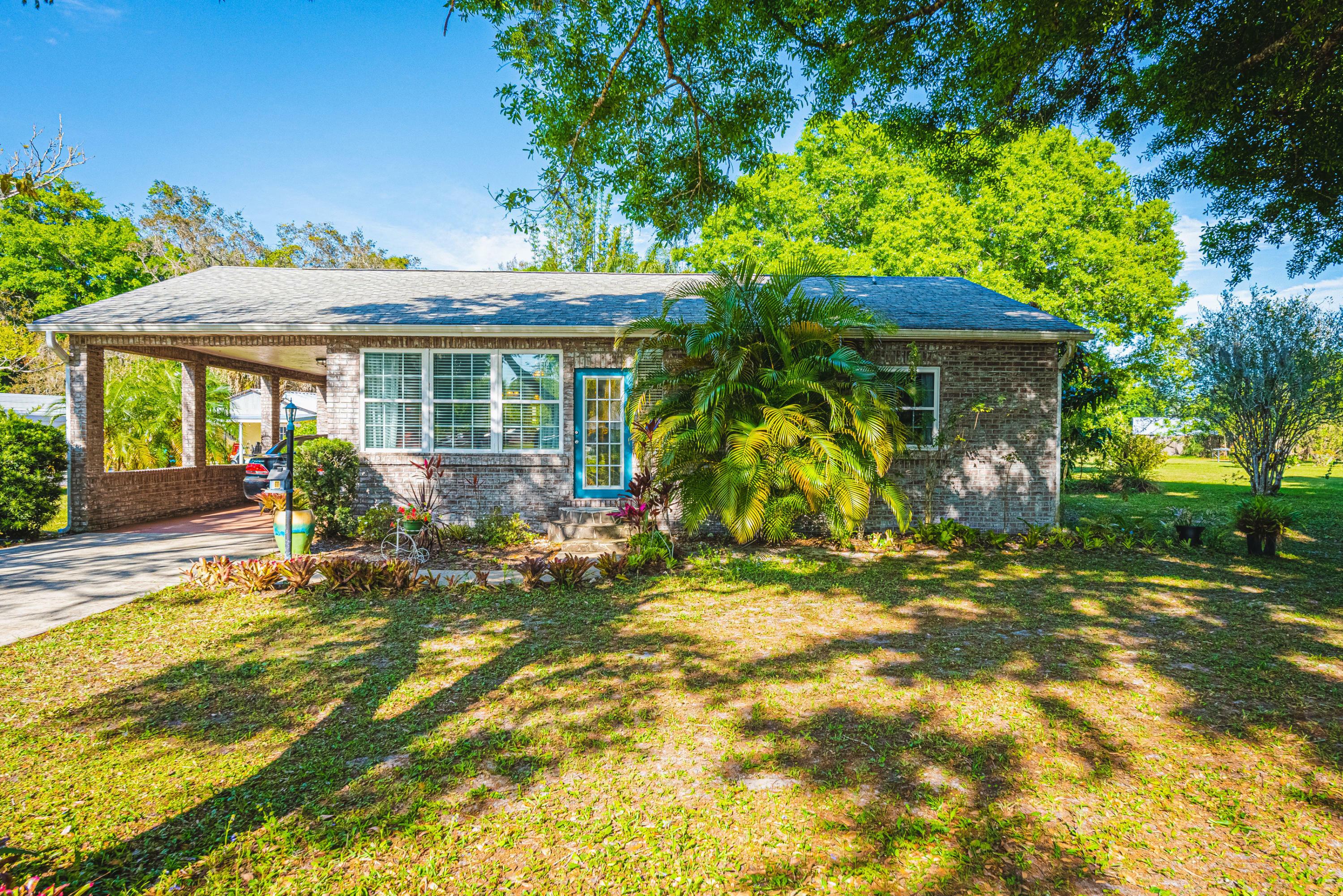 Property Photo:  3007 Folsom Road  FL 32754 