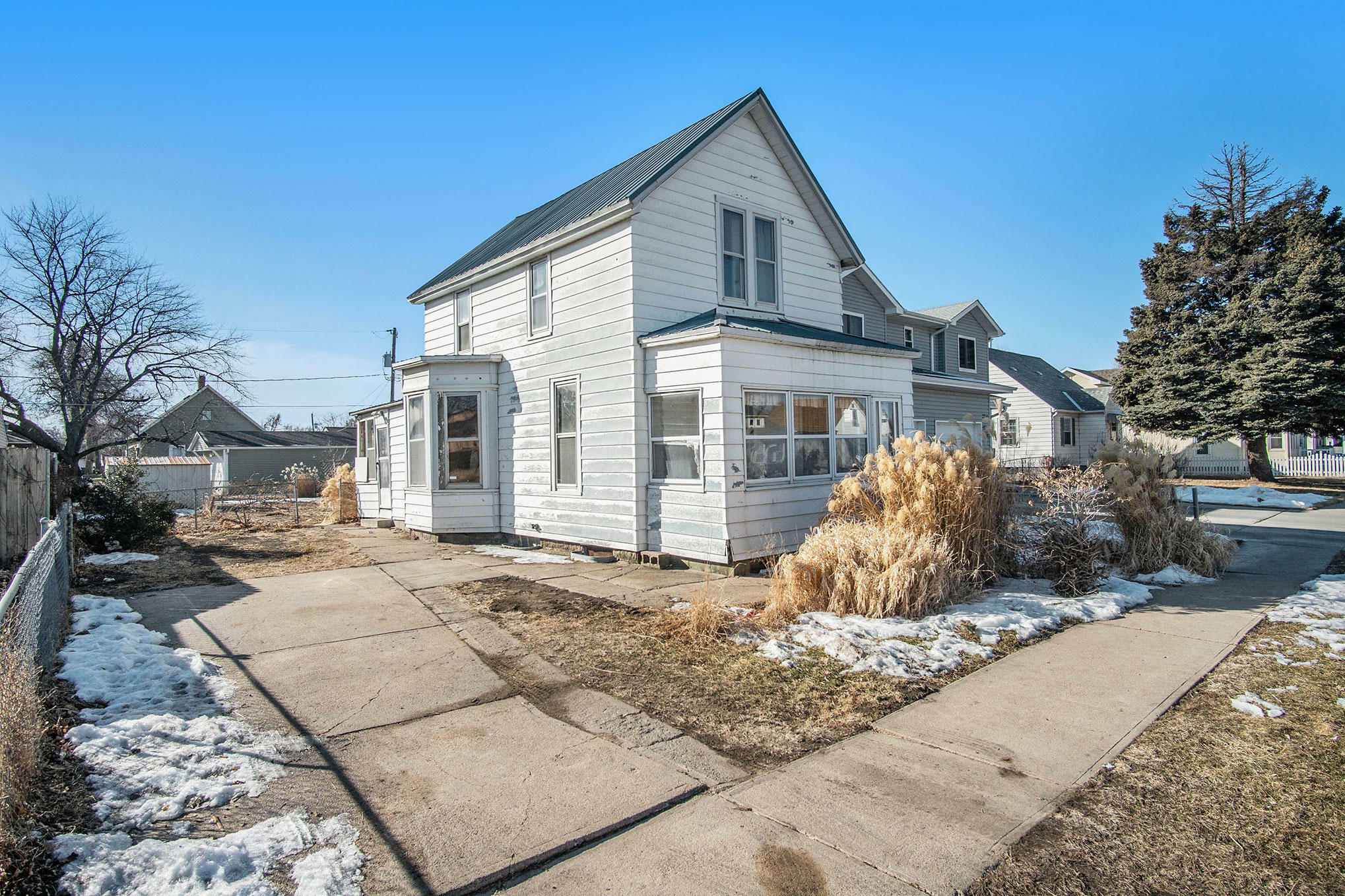 Property Photo:  2307 3rd  Avenue  IA 51501 