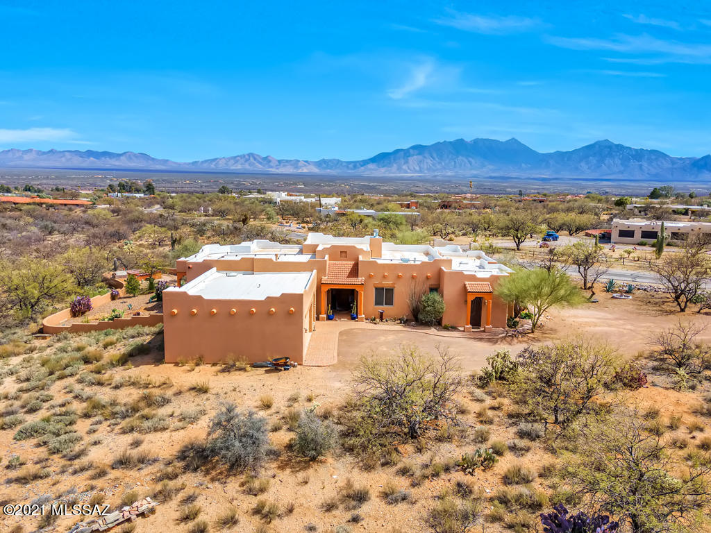 Property Photo:  630 W Paseo Santa Isabel  AZ 85622 