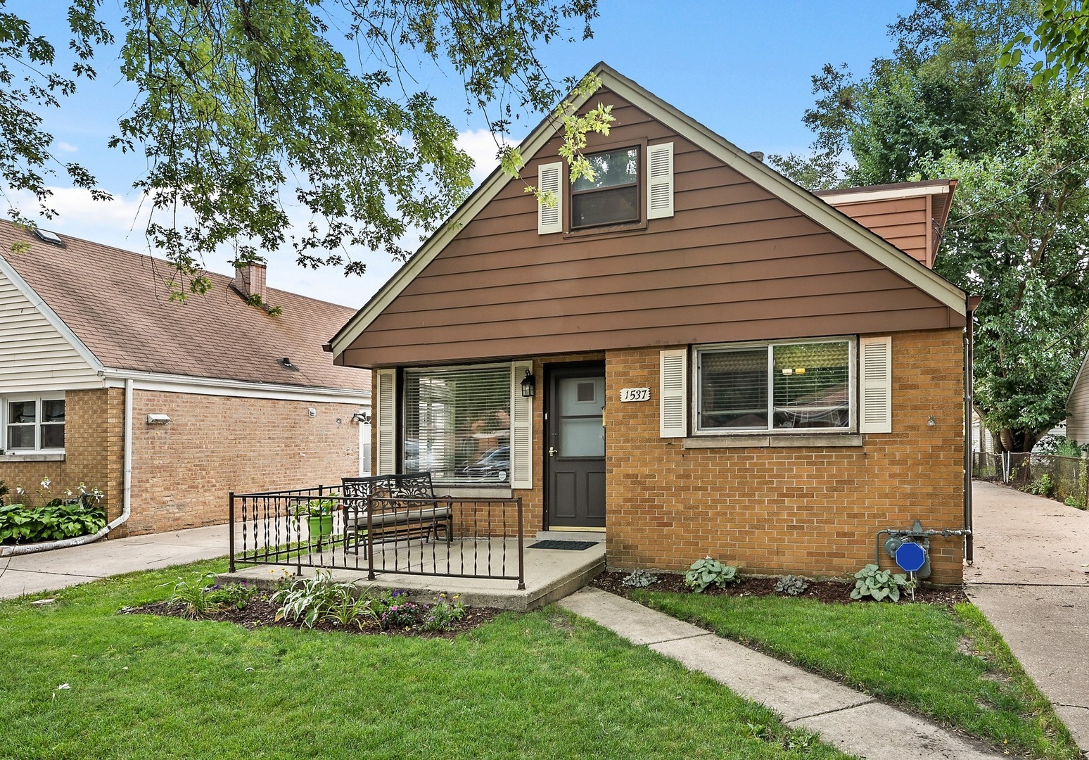 Property Photo:  1537 S Spencer Avenue  IL 60163 